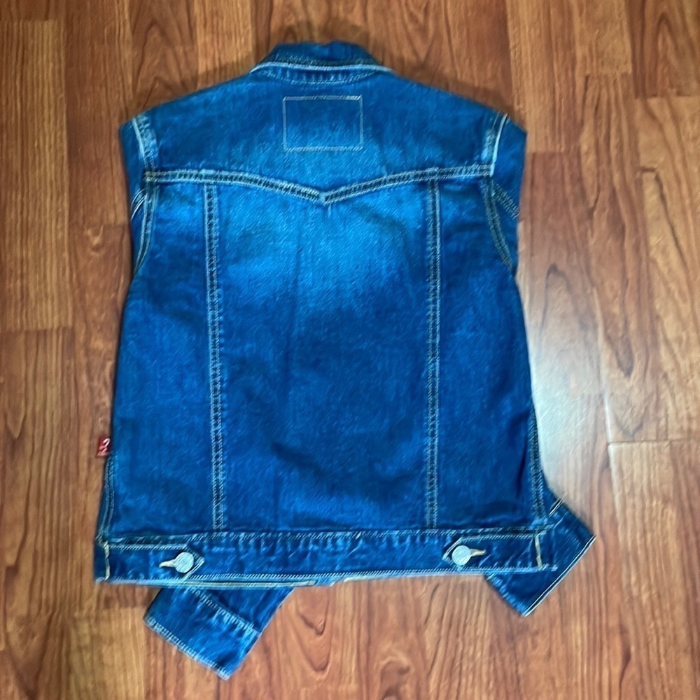 GUESS Denim Jean Jacket Size Small - Picture 9 of 9